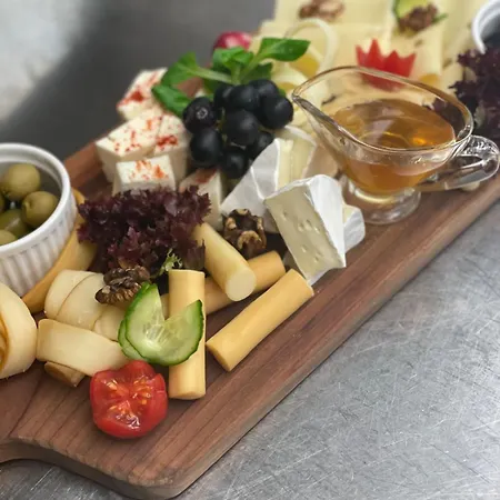 Pod Lesom בקתה *